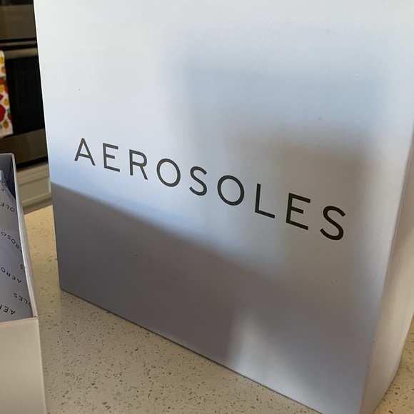 New in box AEROSOLES Cinnamon Black Stretch 8.5 size - Picture 4 of 7